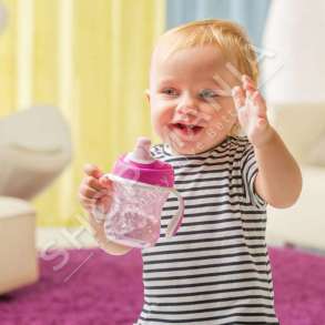 CHICCO - SHISHE ROZE ME DOREZA PER TE NDIHMUAR NE REFLEKSIN E SE PIRIT +6 MUAJ