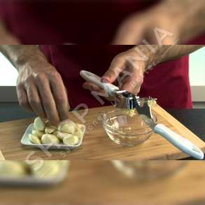 TESCOMA - SHTYPESE HUDHRASH 18CM "PRESTO" - 8595028425284