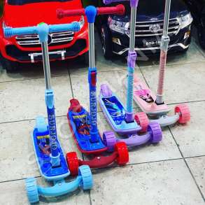 SCOOTER ME 3 RROTA ME DRITA "SPIDERMAN" (2-8 VJEC)