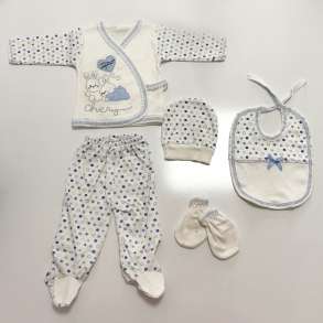 SET ME BLUZE ME BUTON, TUTA ME CORAPE , GUSHORE, KAPUC DHE DORASHKA DZ-007