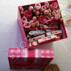 KOMPOZIM NE KUTI ME TRENDAFILA DHE COKOLLATA