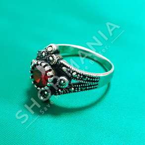 UNAZE ARGJEND ME GUR ZIRKON "RRETHORE - E KUQE"