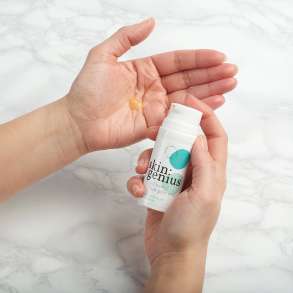 SKIN GENIUS - XHEL ME VEPRIM TE SHPEJTE PER AKNET "'S WELL THAT GELS WELL" 30ML - DN-002