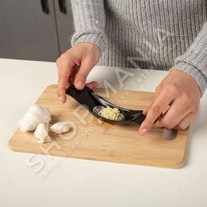 NAVA - SHTYPESE HUDHRASH 19CM "ACER PLASTIC GARLIC PRESS" - 5205746147056