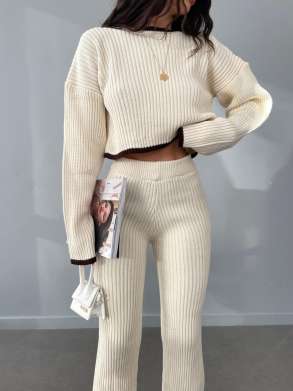 KOSTUM ME TUTA DHE BLUZE - SHKS-15